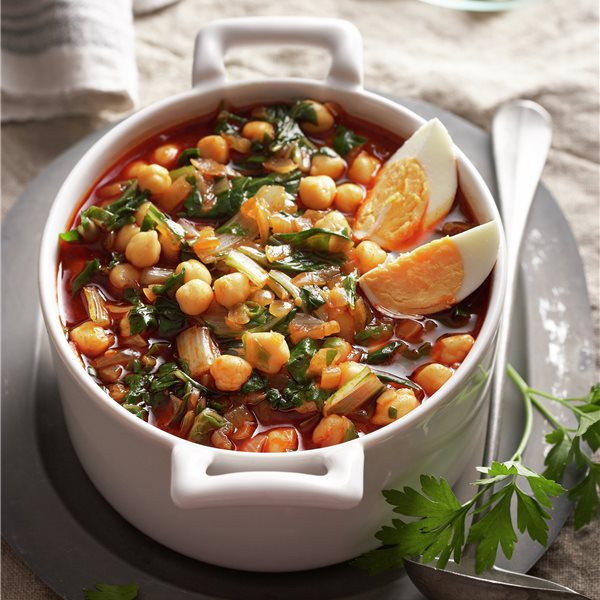 POTAJE DE GARBANZOS Y ACELGAS.