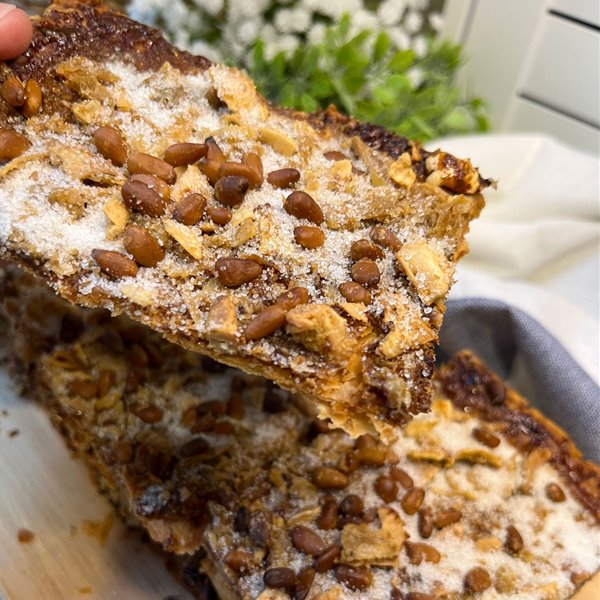 Con 4 ingredientes y pocos minutos: coca de chicharrones fácil y riquísima