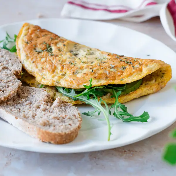 La tortilla proteica que preparo para una cena fácil y saludable: la harás en un santiamén (incluso si eres un principiante)